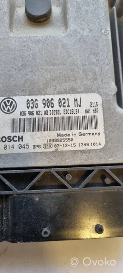 Volkswagen Touran I Sterownik / Moduł ECU 03G906021AB