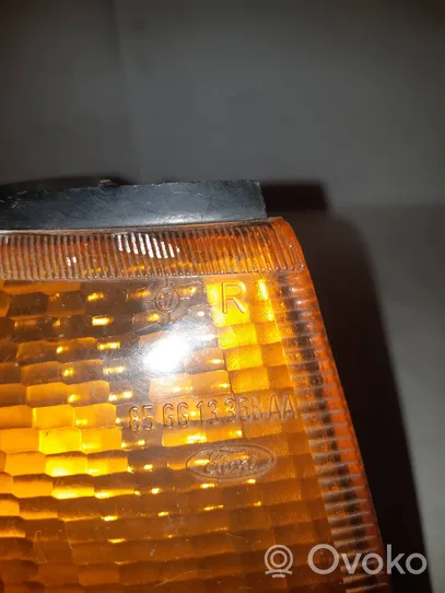 Ford Scorpio Front indicator light 85GG13358AA