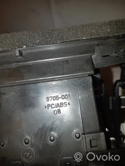 Volkswagen PASSAT B6 Rejilla de ventilación central del panel 5705001