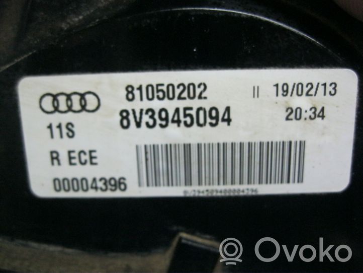 Audi A3 S3 8V Lampy tylne / Komplet 8V3945094