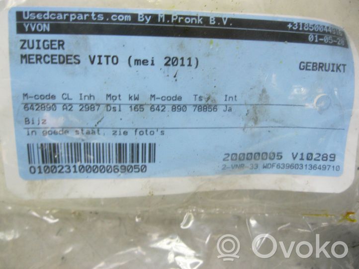 Mercedes-Benz Vito Viano W639 Piston avec bielle 642890