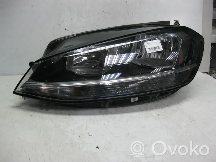 Volkswagen Golf VII Lampa przednia 