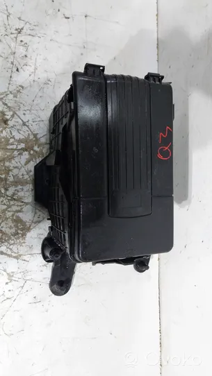 Audi Q3 8U Vassoio scatola della batteria 1K0915333