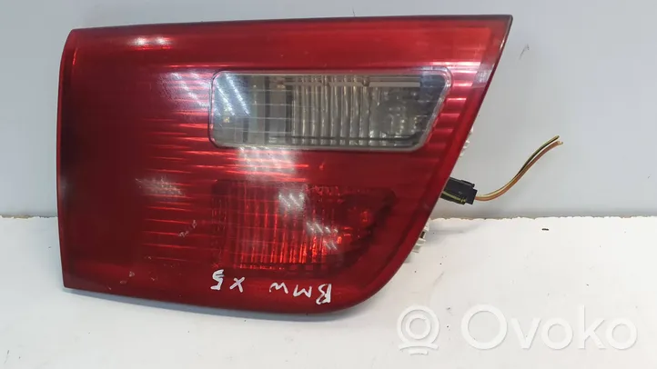BMW X5 E53 Lampy tylnej klapy bagażnika 6916913