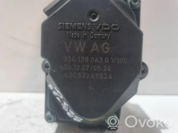 Volkswagen Golf V Throttle valve 03G128063G