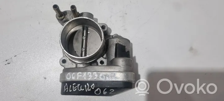 Audi A4 S4 B6 8E 8H Дроссельная заслонка 06F133062