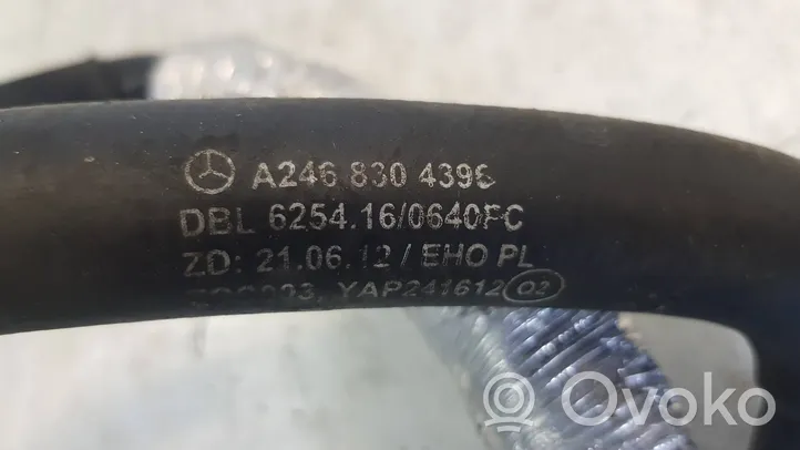 Mercedes-Benz B W246 W242 Tubo flessibile del liquido di raffreddamento del motore A2468304400