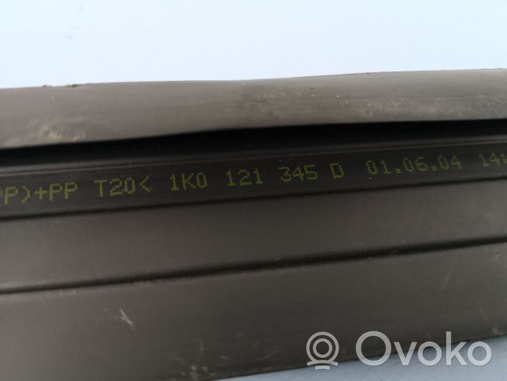 Volkswagen Golf V Prowadnica powietrza intercoolera 1K0121345D