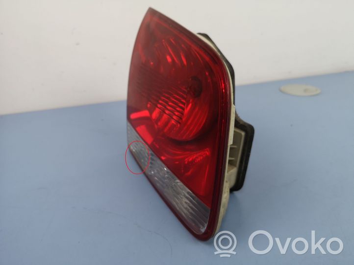 Volkswagen Touareg I Lampy tylnej klapy bagażnika 7L6945093H