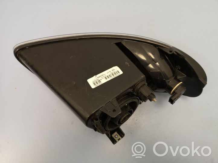 Chrysler Voyager Faro/fanale 04857701AB