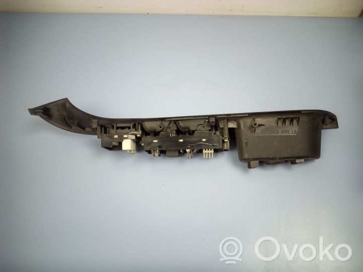 Mazda 6 Electric window control switch GJ6A684L6