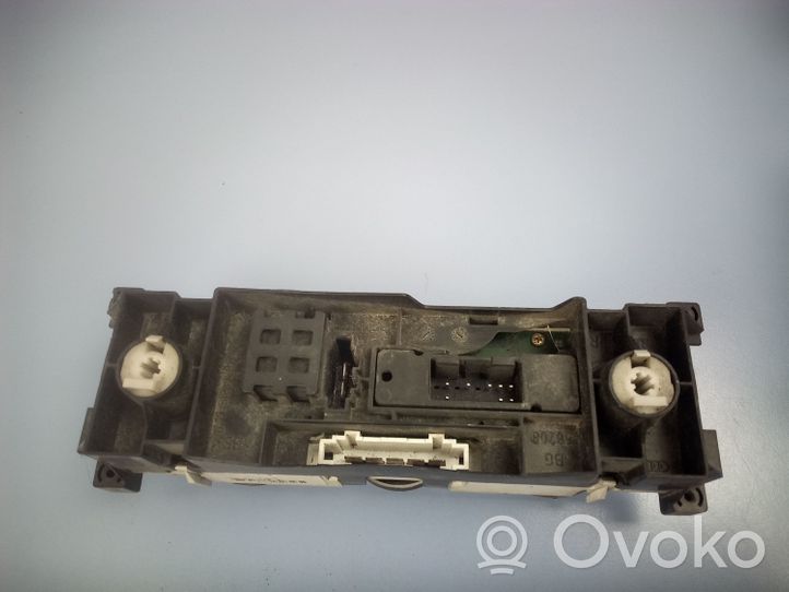 Audi A2 Panel klimatyzacji 8Z0815687