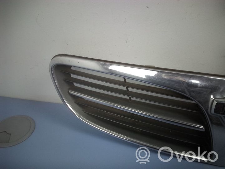 Nissan Maxima Grille calandre supérieure de pare-chocs avant 623103Y510