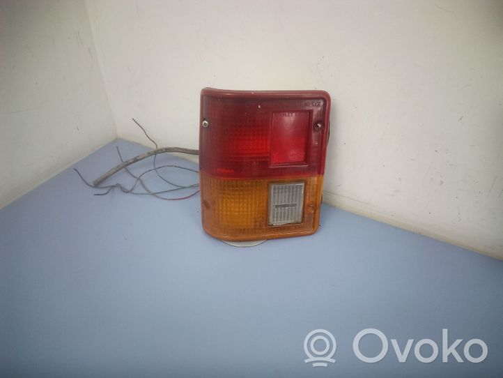 Mitsubishi Pajero Lampa tylna 0436772L