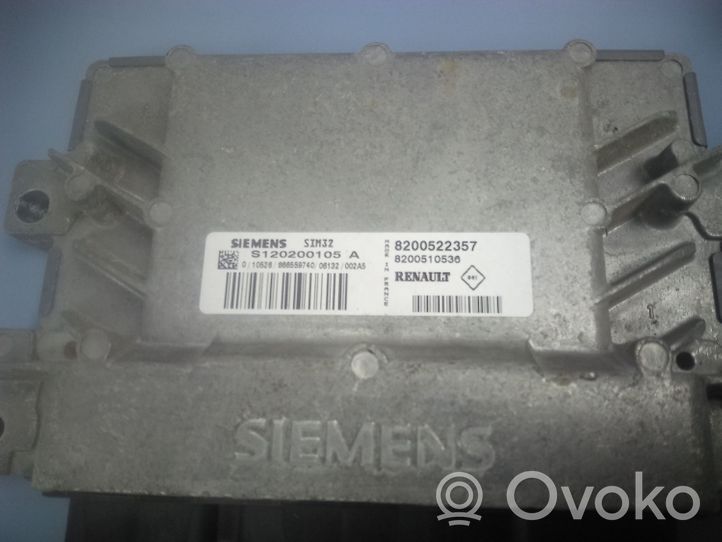 Renault Clio III Calculateur moteur ECU 8200522357