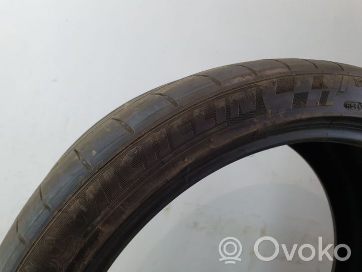 Jaguar XE R21 summer tire 