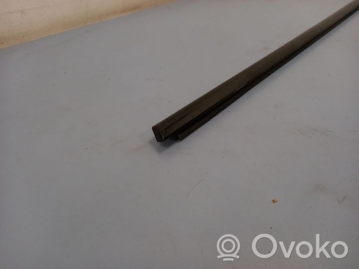 BMW X5 F15 Rivestimento modanatura del vetro della portiera anteriore 7289647