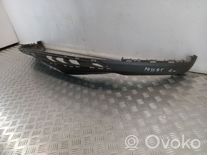 Volkswagen PASSAT B8 Apatinė bamperio dalis (lūpa) 3G0805903A