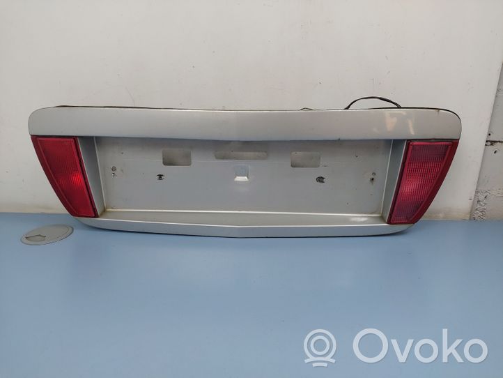 Nissan Primera Garniture de hayon 90810AU400