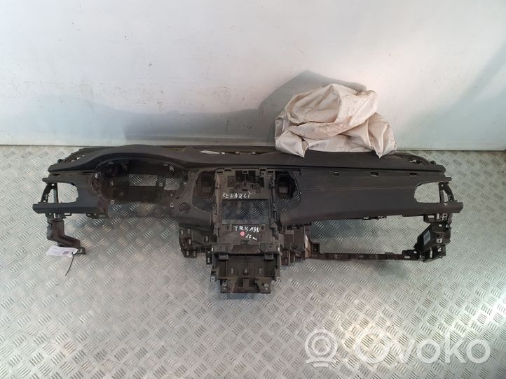 Renault Talisman Tableau de bord 681009300R