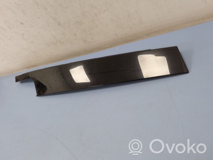 BMW 3 F30 F35 F31 Moulure de porte avant 51337263383