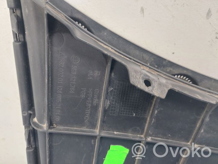 Skoda Octavia Mk4 Parte del condotto di aspirazione dell'aria 5E3121764A