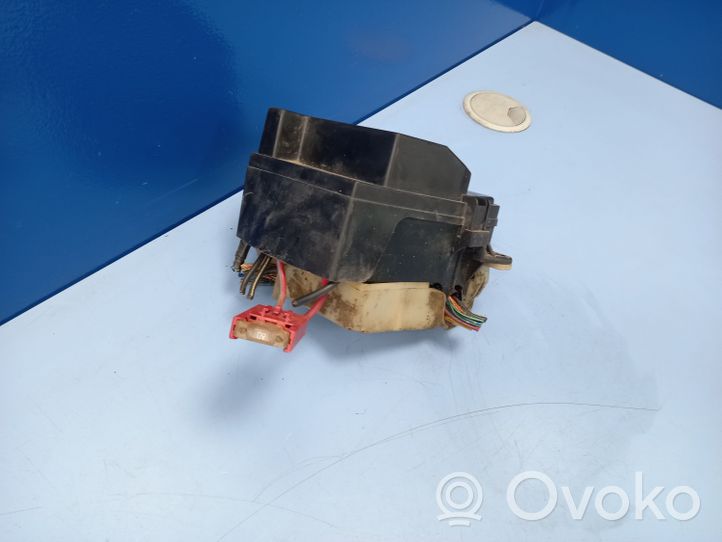 Audi A5 8T 8F Module de fusibles 8A0937530