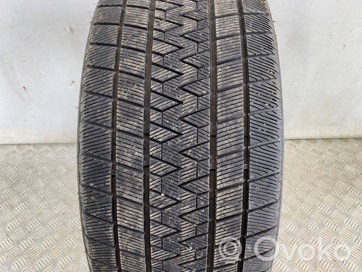 Volvo XC90 R21 winter tire 