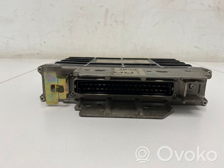 Audi 100 S4 C4 Module de contrôle de boîte de vitesses ECU 097927731