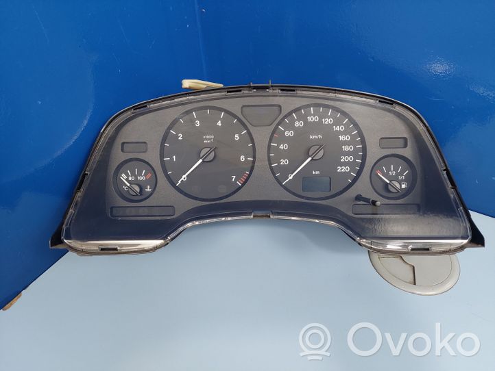 Opel Zafira A Speedometer (instrument cluster) 24419563HY