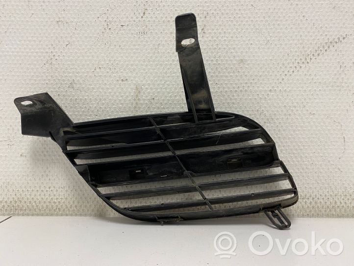 Nissan Almera N16 Maskownica / Grill / Atrapa górna chłodnicy 62332BM400