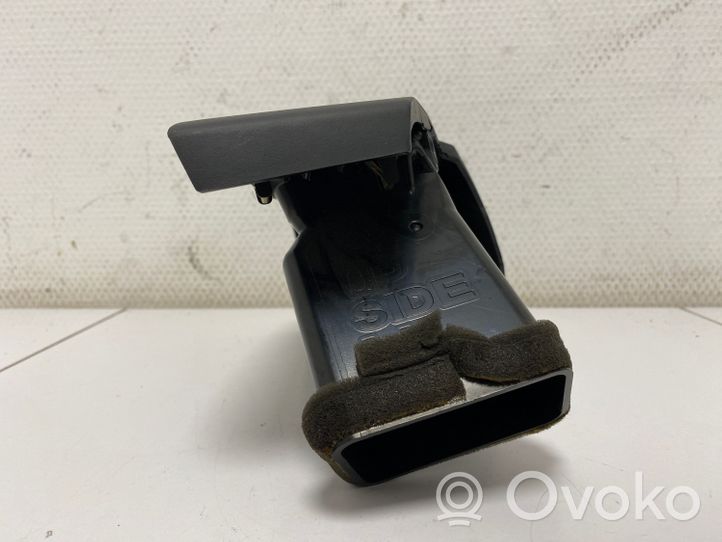 Nissan Murano Z50 Copertura griglia di ventilazione laterale cruscotto 68761CB000