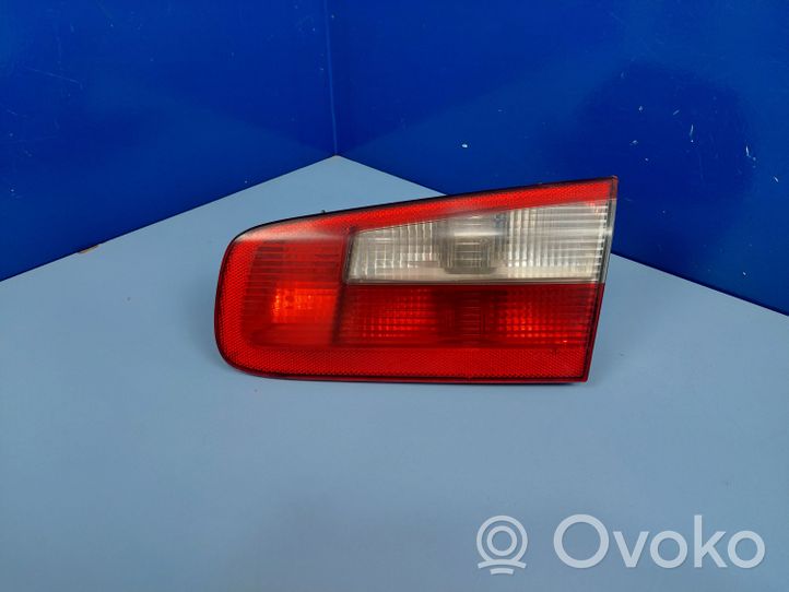 Renault Laguna II Lampy tylnej klapy bagażnika 8200002476