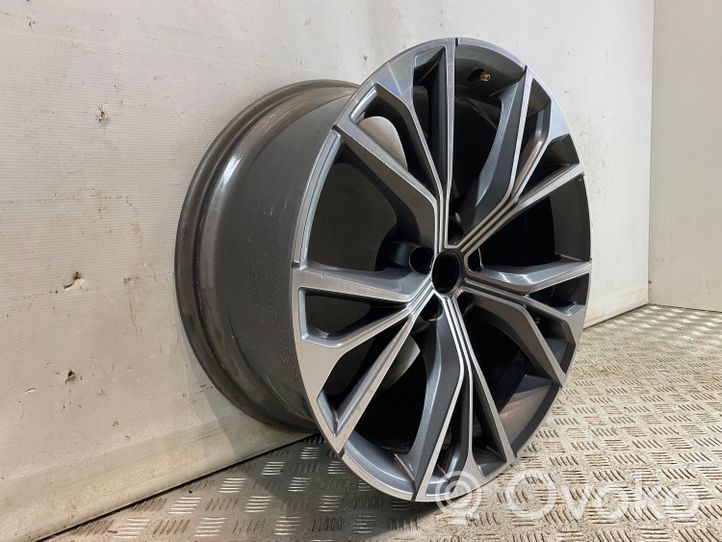 Audi Q8 R21 alloy rim 4M8601025S