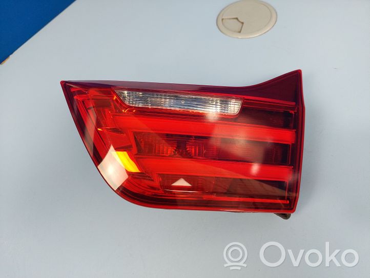 BMW M4 F82 F83 Lampy tylnej klapy bagażnika 63218059656