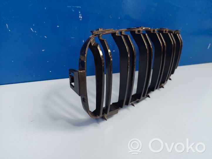 BMW 4 F32 F33 Maskownica / Grill / Atrapa górna chłodnicy 7294817