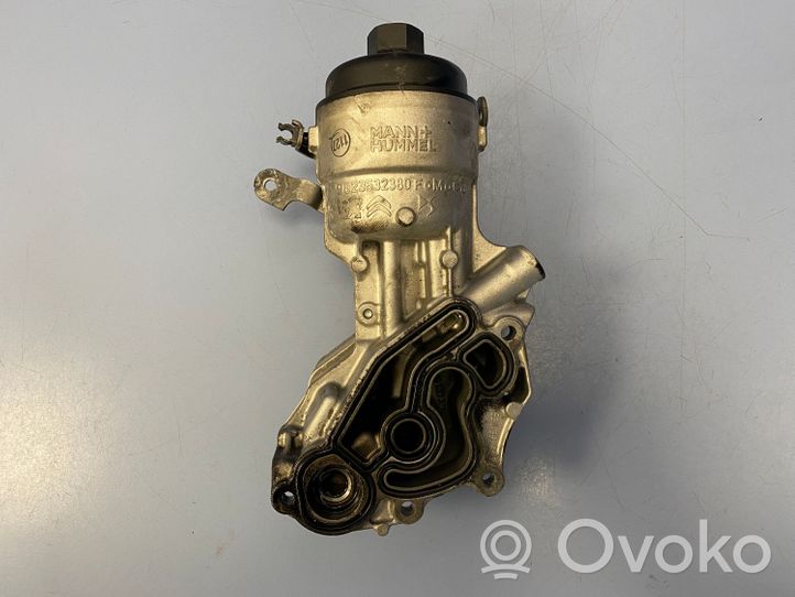 Citroen Berlingo Supporto di montaggio del filtro dell’olio 9823532380