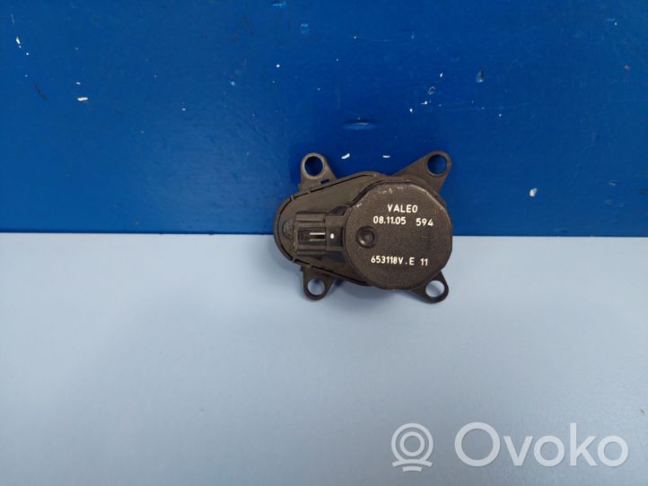 Peugeot 607 Moteur / actionneur de volet de climatisation 653118V