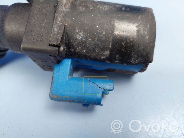 Peugeot 607 Pompe à eau de liquide de refroidissement 9640937480