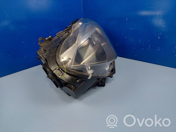 BMW X6 F16 Lampa przednia 7442648