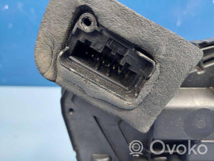 Skoda Octavia Mk3 (5E) Etuoven lukko 5E0839015