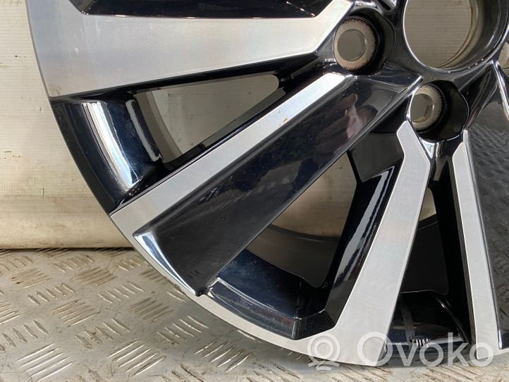 Toyota Yaris Cross R18-alumiinivanne PW4570D008