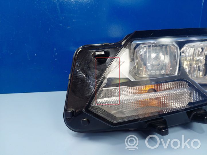 Volkswagen PASSAT B7 USA Lampa przednia 561941005E