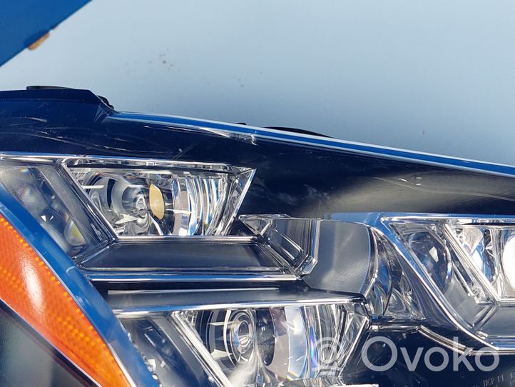 Lexus RC Lampa przednia 8114524220