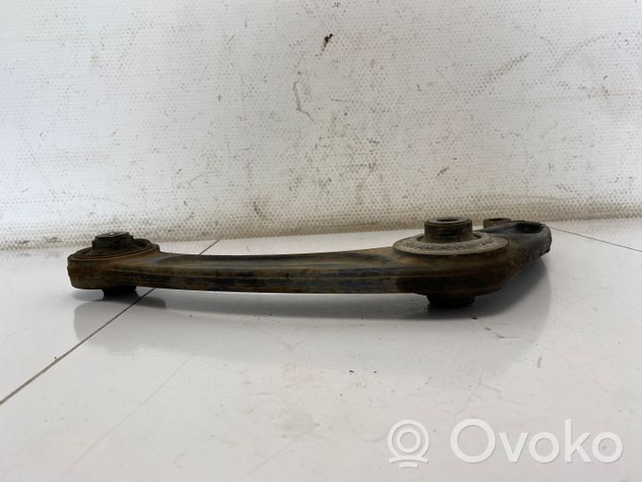 Peugeot 307 Braccio di controllo sospensione anteriore inferiore/braccio oscillante 3520K8