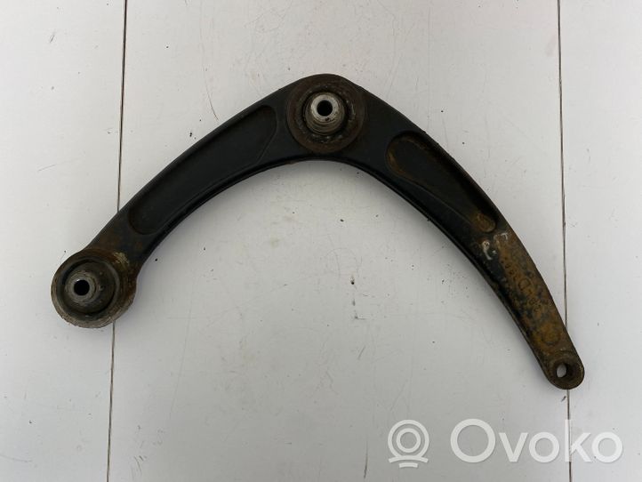 Peugeot 307 Braccio di controllo sospensione anteriore inferiore/braccio oscillante 1607314580