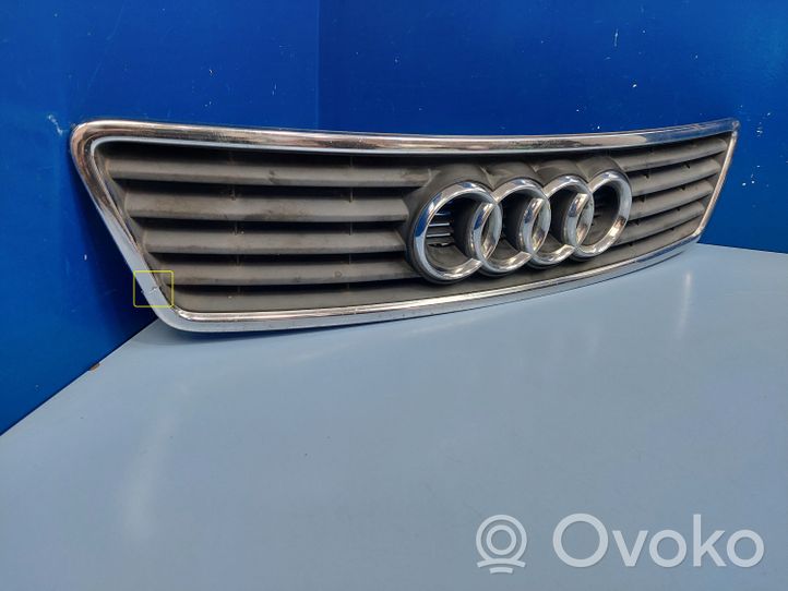 Audi A6 S6 C5 4B Grille calandre supérieure de pare-chocs avant 4B0853651A