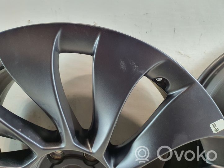 Tesla Model 3 Felgi aluminiowe R20 104426700A