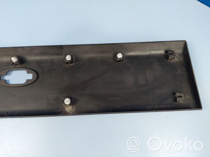 Opel Movano B Rear door trim (molding) 768F30003F