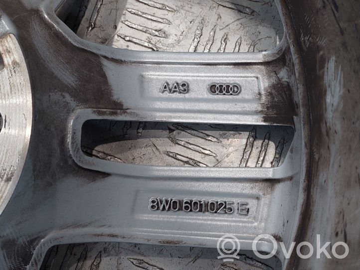 Audi A4 S4 B9 8W Felgi aluminiowe R17 8W0601025E